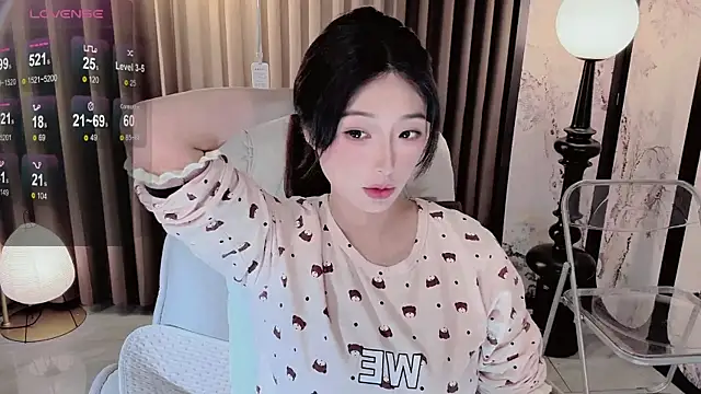 Snapshot of Yaikun0-0 chatting on 14, 11, 2025 Yaikun0-0 online show from 14, 11, 2025