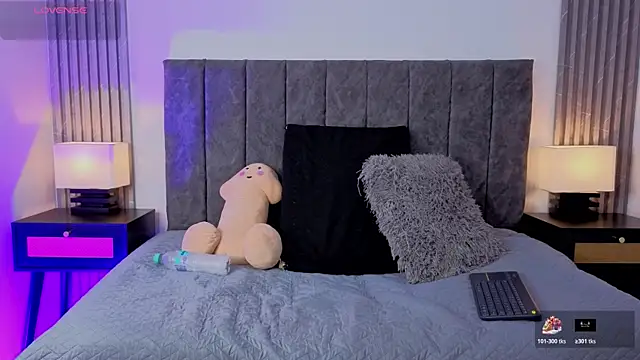 Ema Stone65 online show from 24, 10, 2025