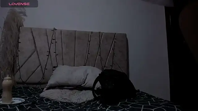 Kaela18 online show from 18, 12, 2024