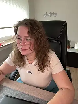 Snapshot of Fancy-Francy chatting on 17, 1, 2025 Fancy-Francy online show from 17, 1, 2025