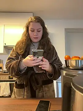 Snapshot of Fancy-Francy chatting on 12, 2, 2025 Fancy-Francy online show from 12, 2, 2025