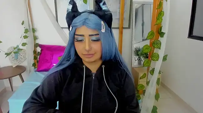 Snapshot of lussyevans24 chatting on 22, 2, 2025 lussyevans24 online show from 22, 2, 2025