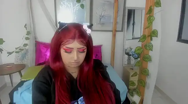 Snapshot of lussyevans24 chatting on 26, 2, 2025 lussyevans24 online show from 26, 2, 2025