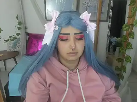 Snapshot of lussyevans24 chatting on 4, 3, 2025 lussyevans24 online show from 4, 3, 2025