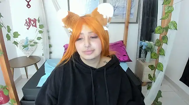 Snapshot of lussyevans24 chatting on 9, 3, 2025 lussyevans24 online show from 9, 3, 2025