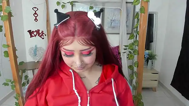 Snapshot of lussyevans24 chatting on 14, 3, 2025 lussyevans24 online show from 14, 3, 2025