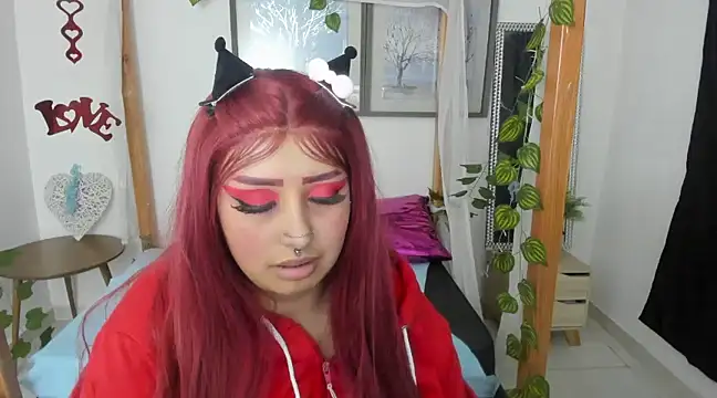 Snapshot of lussyevans24 chatting on 14, 3, 2025 lussyevans24 online show from 14, 3, 2025