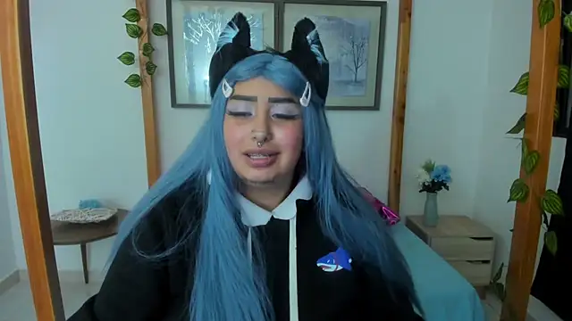 Snapshot of lussyevans24 chatting on 21, 3, 2025 lussyevans24 online show from 21, 3, 2025