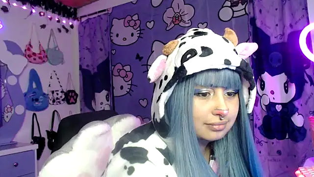 Snapshot of lussyevans24 chatting on 24, 9, 2025 lussyevans24 online show from 24, 9, 2025