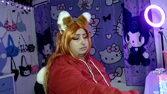 Snapshot of lussyevans24 chatting on 2, 10, 2025 lussyevans24 online show from 2, 10, 2025