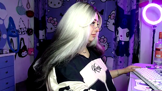 lussyevans24 online show from 10, 3, 2026