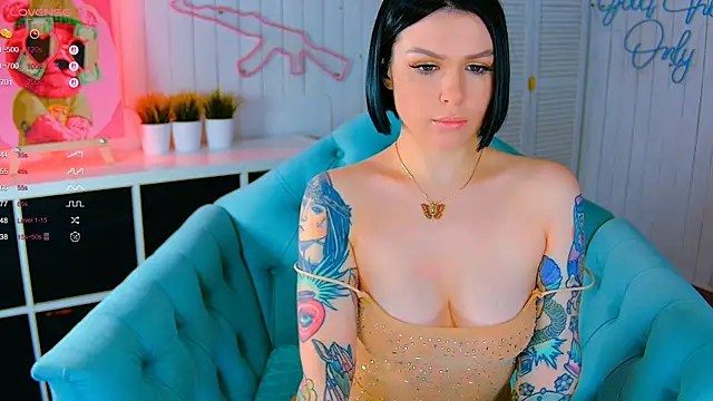 Snapshot of My_toys_pink chatting on 3, 12, 2025 My toys pink online show from 3, 12, 2025