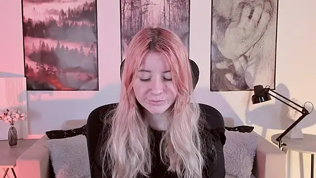 Snapshot of LexiWenford chatting on 11, 12, 2024 LexiWenford online show from 11, 12, 2024