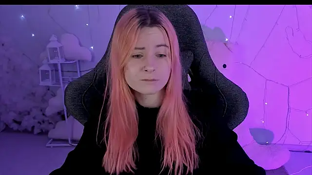 Snapshot of LexiWenford chatting on 13, 1, 2025 LexiWenford online show from 13, 1, 2025