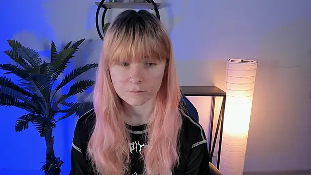 Snapshot of LexiWenford chatting on 25, 2, 2025 LexiWenford online show from 25, 2, 2025