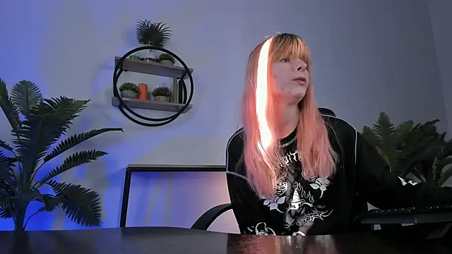 Snapshot of LexiWenford chatting on 26, 2, 2025 LexiWenford online show from 26, 2, 2025