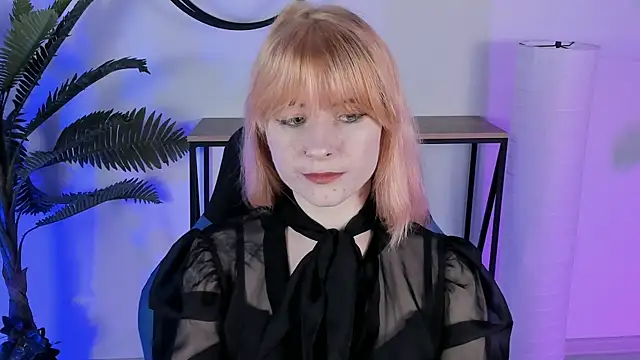 Snapshot of LexiWenford chatting on 5, 3, 2025 LexiWenford online show from 5, 3, 2025