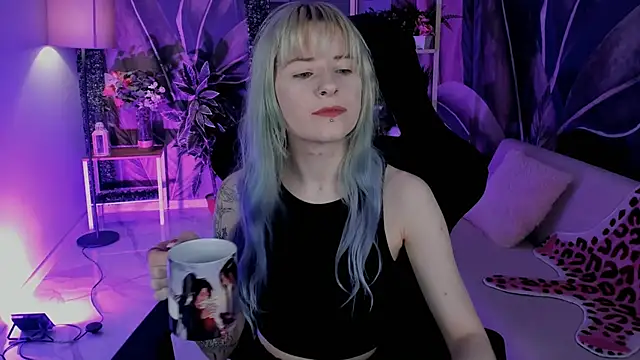 Snapshot of LexiWenford chatting on 20, 11, 2025 LexiWenford online show from 20, 11, 2025