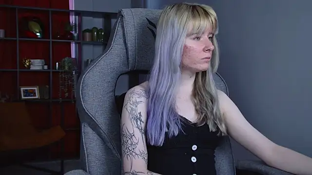 Snapshot of LexiWenford chatting on 25, 5, 2026 LexiWenford online show from 25, 5, 2026