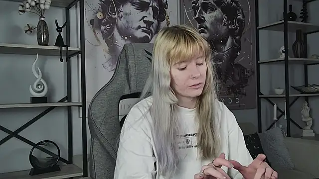 Snapshot of LexiWenford chatting on 9, 6, 2026 LexiWenford online show from 9, 6, 2026