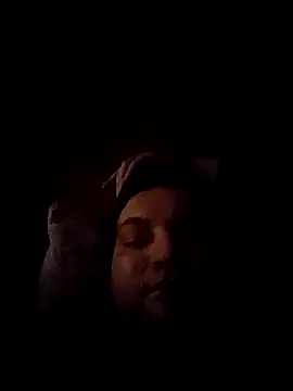 Snapshot of Cedry2k007 chatting on 28, 3, 2026 Cedry2k007 online show from 28, 3, 2026