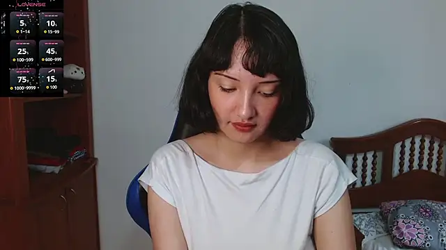 Snapshot of alexaa08 chatting on 10, 10, 2025 alexaa08 online show from 10, 10, 2025