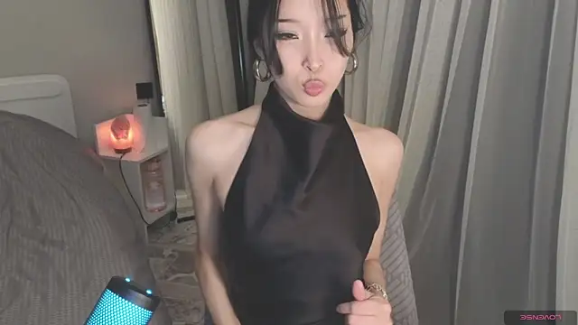 Snapshot of fairy_di chatting on 4, 4, 2026 fairy di online show from 4, 4, 2026