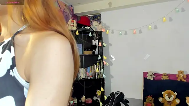 Snapshot of kittyzenn chatting on 22, 10, 2025 kittyzenn online show from 22, 10, 2025