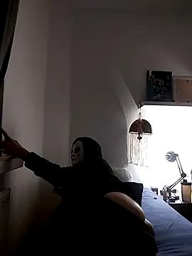 Dennis 2024 online show from 3, 1, 2025