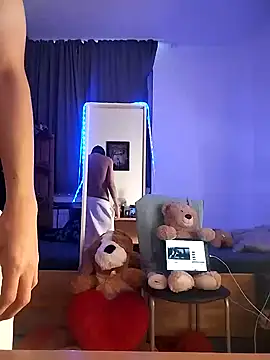 Dennis 2024 online show from 18, 1, 2025