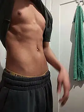 Snapshot of Dennis_2024 chatting on 18, 3, 2026 Dennis 2024 online show from 18, 3, 2026