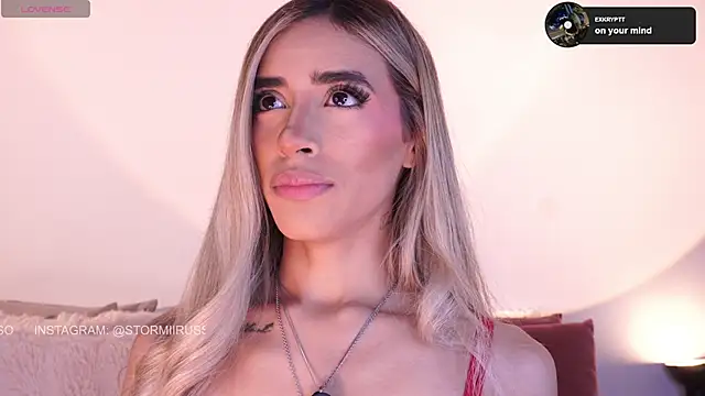 Snapshot of StormiRusso chatting on 15, 4, 2026 StormiRusso online show from 15, 4, 2026