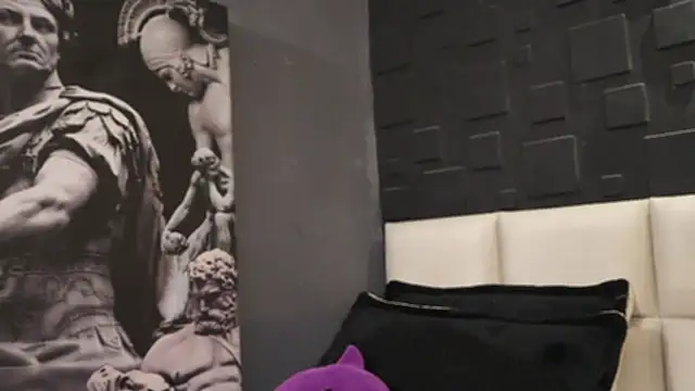 Snapshot of DannSaenz chatting on 22, 2, 2025 DannSaenz online show from 22, 2, 2025