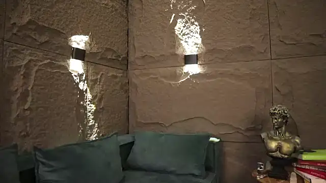 Snapshot of DannSaenz chatting on 7, 3, 2025 DannSaenz online show from 7, 3, 2025