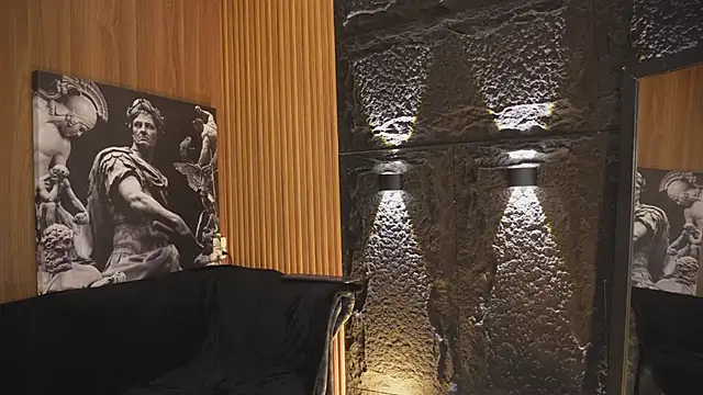 Snapshot of DannSaenz chatting on 4, 10, 2025 DannSaenz online show from 4, 10, 2025