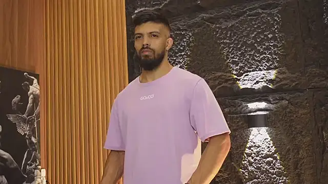 Snapshot of DannSaenz chatting on 14, 10, 2025 DannSaenz online show from 14, 10, 2025