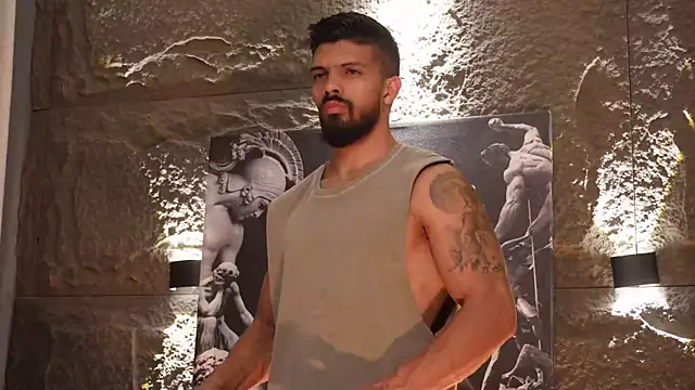 Snapshot of DannSaenz chatting on 5, 11, 2025 DannSaenz online show from 5, 11, 2025