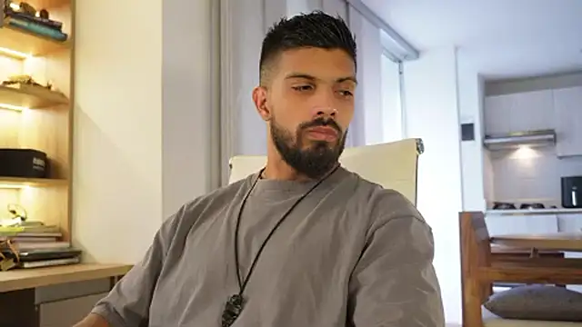 Snapshot of DannSaenz chatting on 10, 11, 2025 DannSaenz online show from 10, 11, 2025