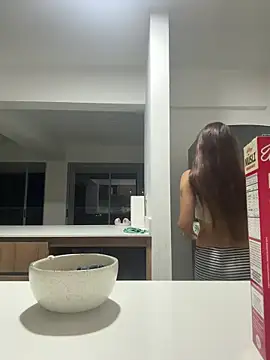 Snapshot of DanielaSaenz0 chatting on 2, 4, 2026 DanielaSaenz0 online show from 2, 4, 2026