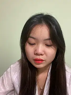 Snapshot of Maeve2k5 chatting on 2, 1, 2025 Maeve2k5 online show from 2, 1, 2025