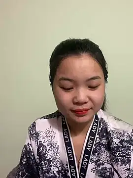 Snapshot of Maeve2k5 chatting on 4, 1, 2025 Maeve2k5 online show from 4, 1, 2025