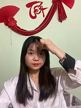 Snapshot of Maeve2k5 chatting on 4, 2, 2025 Maeve2k5 online show from 4, 2, 2025