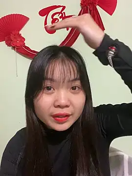 Snapshot of Maeve2k5 chatting on 8, 2, 2025 Maeve2k5 online show from 8, 2, 2025