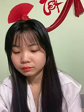 Snapshot of Maeve2k5 chatting on 24, 2, 2025 Maeve2k5 online show from 24, 2, 2025