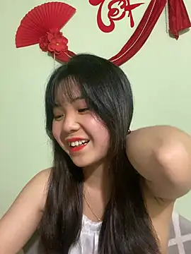 Snapshot of Maeve2k5 chatting on 1, 3, 2025 Maeve2k5 online show from 1, 3, 2025