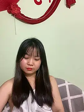 Snapshot of Maeve2k5 chatting on 1, 3, 2025 Maeve2k5 online show from 1, 3, 2025