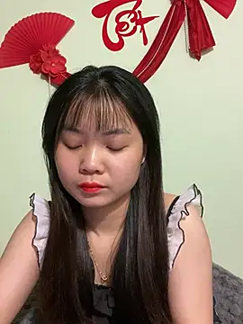 Snapshot of Maeve2k5 chatting on 8, 3, 2025 Maeve2k5 online show from 8, 3, 2025