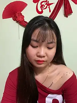 Snapshot of Maeve2k5 chatting on 10, 3, 2025 Maeve2k5 online show from 10, 3, 2025