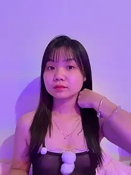 Snapshot of Maeve2k5 chatting on 13, 9, 2025 Maeve2k5 online show from 13, 9, 2025