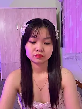 Snapshot of Maeve2k5 chatting on 30, 9, 2025 Maeve2k5 online show from 30, 9, 2025